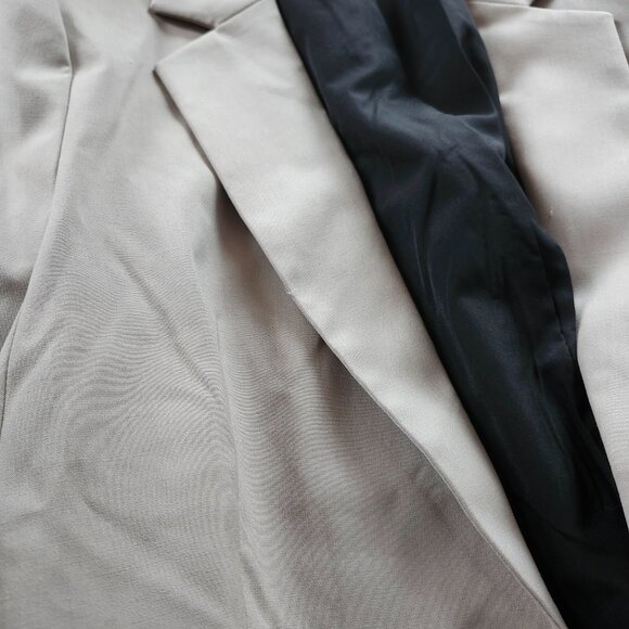 3/$30 sale !! 😎 Brand new HM oversize jacket - Picture 2 of 2